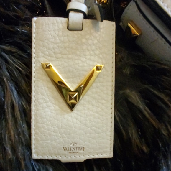 Valentino B-Rockstud Shoulder Bag - Picture 2 of 8